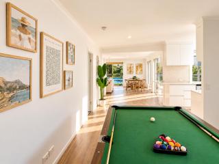 The Dennis Court - Private Tennis Court & Pool - Springwood - 8