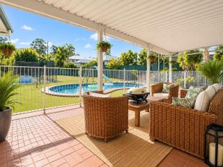 The Dennis Court - Private Tennis Court & Pool - 8