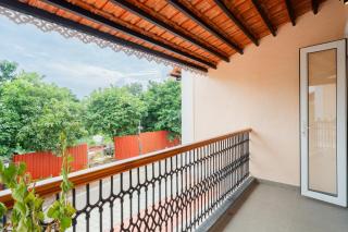 ELIVAAS Signature Casa Isla Heritage-Style 4 BHK Retreat with Private Pool, Balconies, Pillared Verandah & Landscaped Garden - 5
