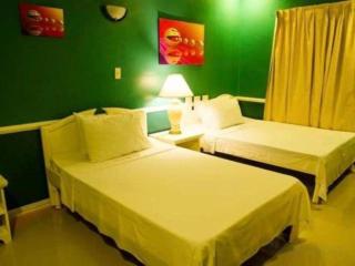 Dreamwave Resort Laguna - 1