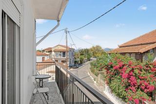Vasilis Guesthouse by the Airport - 6