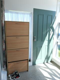 Easy, Spacious living in Central Hutt - 6