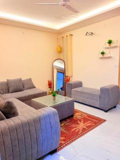 Kizuna Stays Luxury 1BHK Mountain View Tapovan - 1
