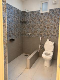 Luxury 1BR with Pool & Stunning Sea Views - 2
