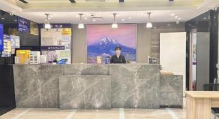 Lavande Hotel Guangzhou Tianhe Sports West Road Subway Station - 6