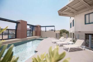 Two-bedroom City Escape I Mantra on Queen - 5