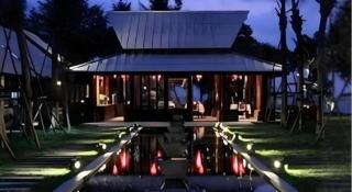 Chivaree Hotel and Resort - 3
