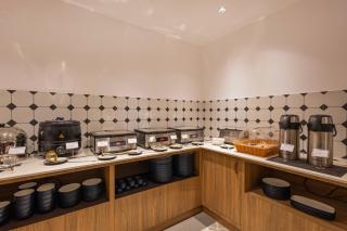 Monday Hotels & Suites Madhapur - 9