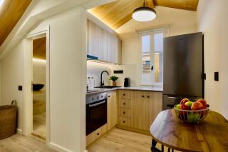 Oak and White Architects Loft Marina View - 6