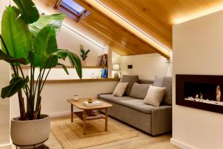 Oak and White Architects Loft Marina View - 3