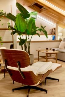 Oak and White Architects Loft Marina View - 2