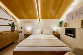 Oak and White Architects Loft Marina View - 7
