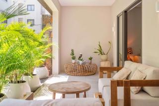 Liora Bay - Modern Retreat & Pool near the Beach - 6