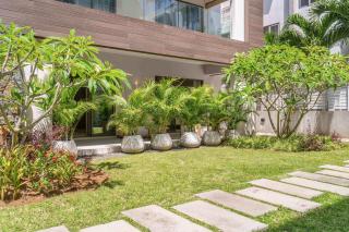 Liora Bay - Modern Retreat & Pool near the Beach - 5