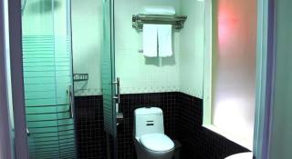 Super 8 Hotel Shiyan Beijing Middle Road - Shiyan - 4