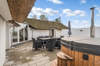 Bright Holiday Home With Access To Shared Activities Such As Swimming Pool, Tennis Court And Ball Fields - 9