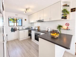 Serendipity - Ocean View Apartment - 6