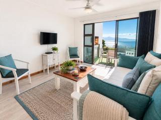 Serendipity - Ocean View Apartment - 1