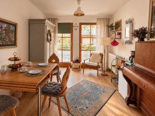 Moody Mountain Haus - 9