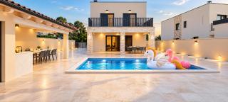 Villa Salvore - new luxury house, heated pool, near beaches, playroom - Istria - 9