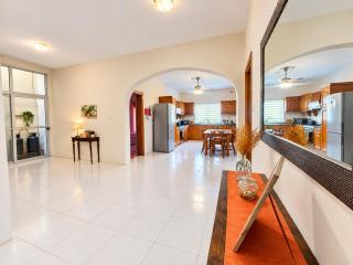 Nr41 holiday apartment - Village centre - Steps from the sea, restaurants, shops and all amenities - 8