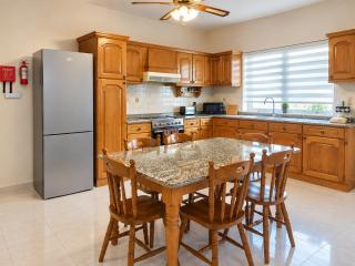 Nr41 holiday apartment - Village centre - Steps from the sea, restaurants, shops and all amenities - 7