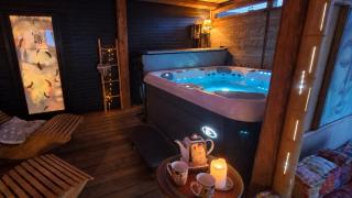 Mobile Home Cabana with HotTub&Sauna - 8