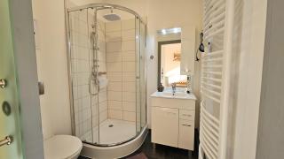 Guesthouse Altstadtidylle Allerheiligen - Moderne Gästezimmer - nahe Domplatz - Eigenes Bad - WiFi - Kaffee & Tee - 2