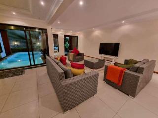 Stylish Private Villa with Pool in Mauritius - 2