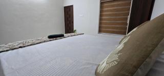 Elysia varkala - 8