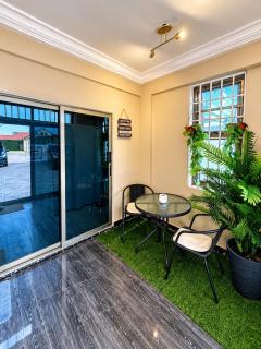 Eden Court Luxe - 1