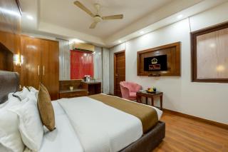 Hotel Royal Galaxy Yashobhoomi - 3