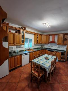 1- Casa Rural con Piscina Climatizada - 1