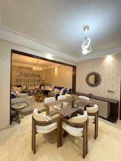 SUPERBE APPAREMMENT 3BR A 2 pas du corniche - 1