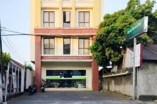 RedDoorz at Dkanaka Manado - Manado - 2