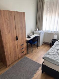 AirPort Rooms - 1