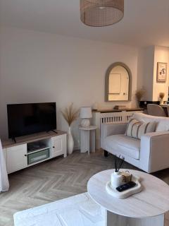 Beautiful 3-Bed House - 0