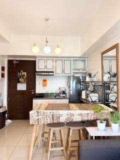 JHRA Cozy Condo, Modern Stay in Marikina - 3