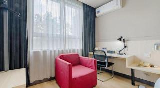 Jinjiang Inn Shanghai International Tourism and Resorts Zone Kangxin Highway Branch - 1