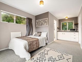 Hidden Haven - Moeraki - 6