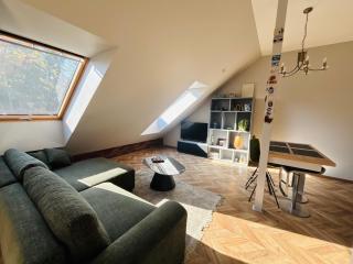 Botanical Manor Apartment & free parking - 6