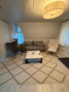 Winter Frame Chalet - 9