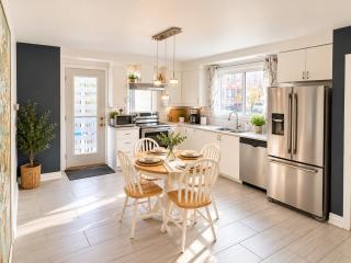 Cozy & spacious 3 BDR condo - 6