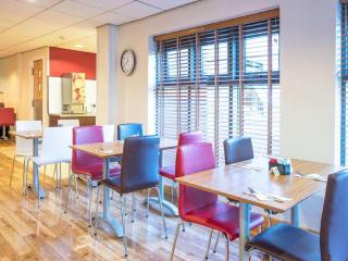 Travelodge Glasgow Airport - 7