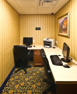 Best Western Executive Inn & Suites - Grand Rapids - 2