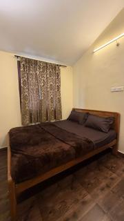 Highline Cottages - 1