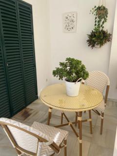 Bonito piso a 2 minutos de la playa con patio y terraza - 8