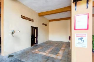RedDoorz near Alun Alun Klaten - 4