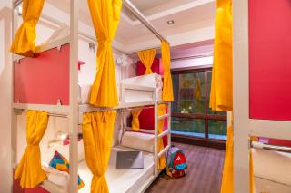 goSTOPS Mussoorie, Mall Road - Masuri - 2