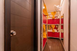 goSTOPS Mussoorie, Mall Road - Masuri - 7